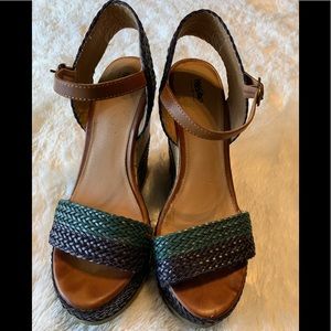 Mossimo summer wedges!